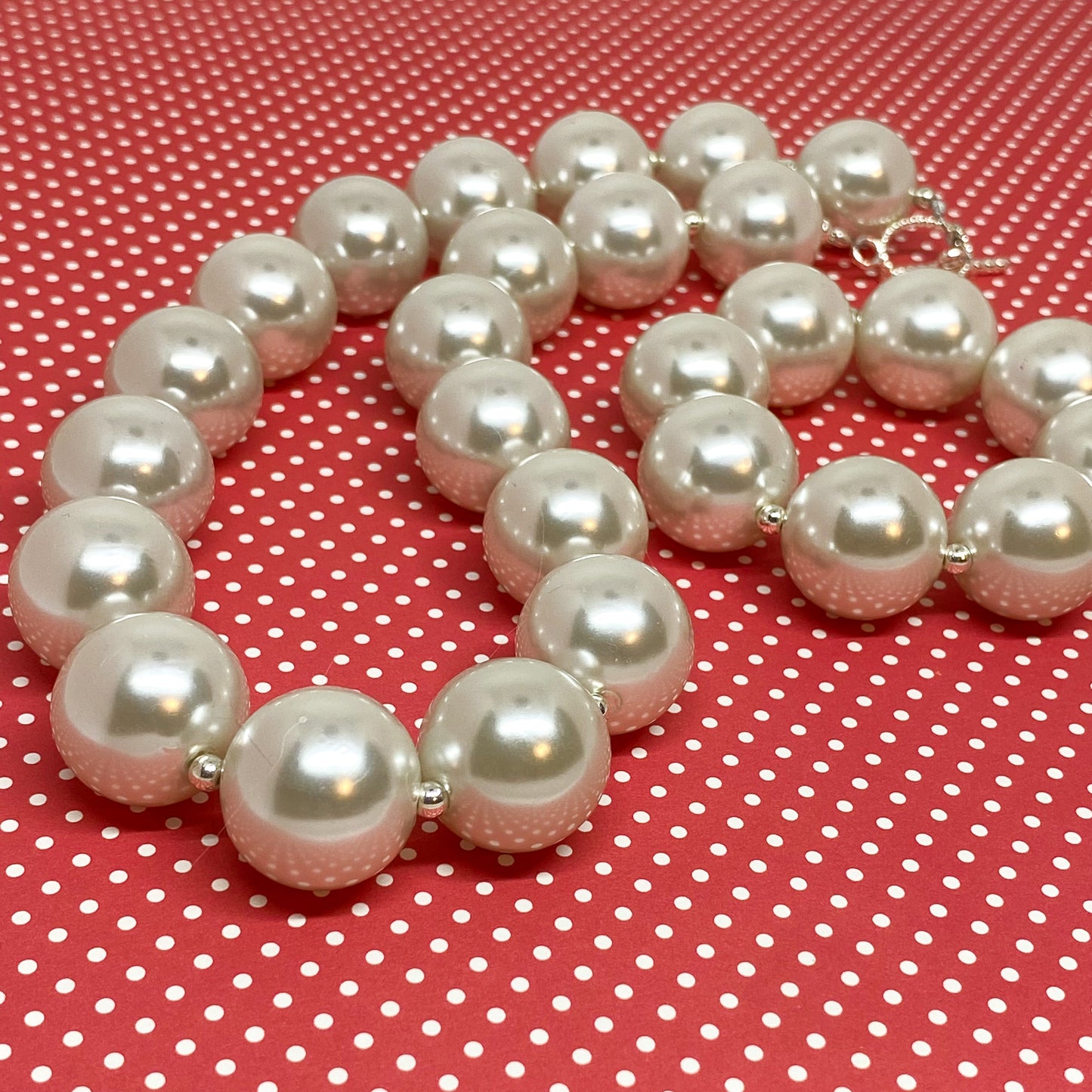 White Pearl Bubblegum Necklace and Bracelet