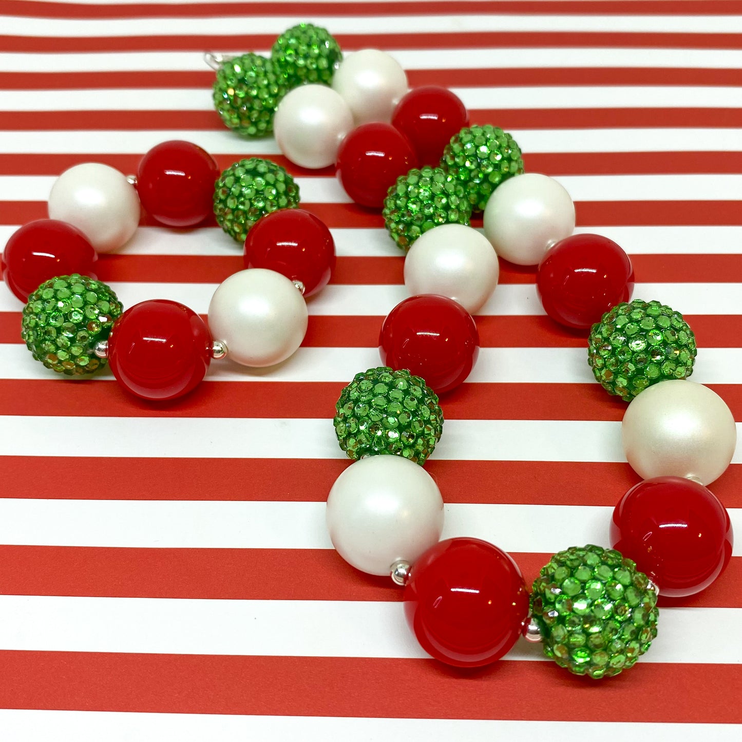 Mistletoe Bubblegum Necklace and Bracelet