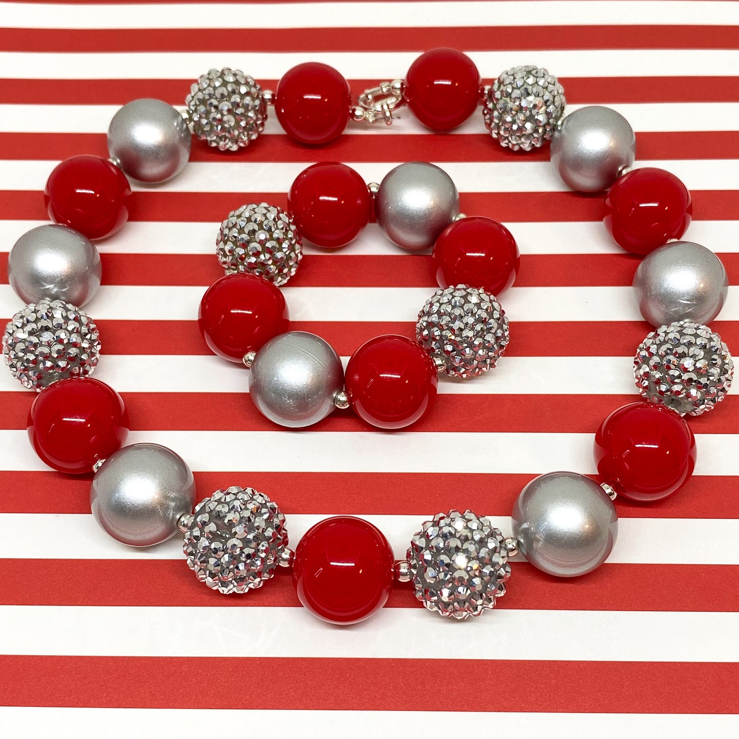 Santa’s Sparkle Bubblegum Necklace and Bracelet