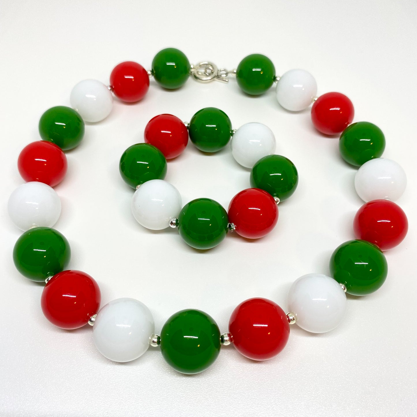 Red Green and White Christmas Bubblegum Necklace and Bracelet