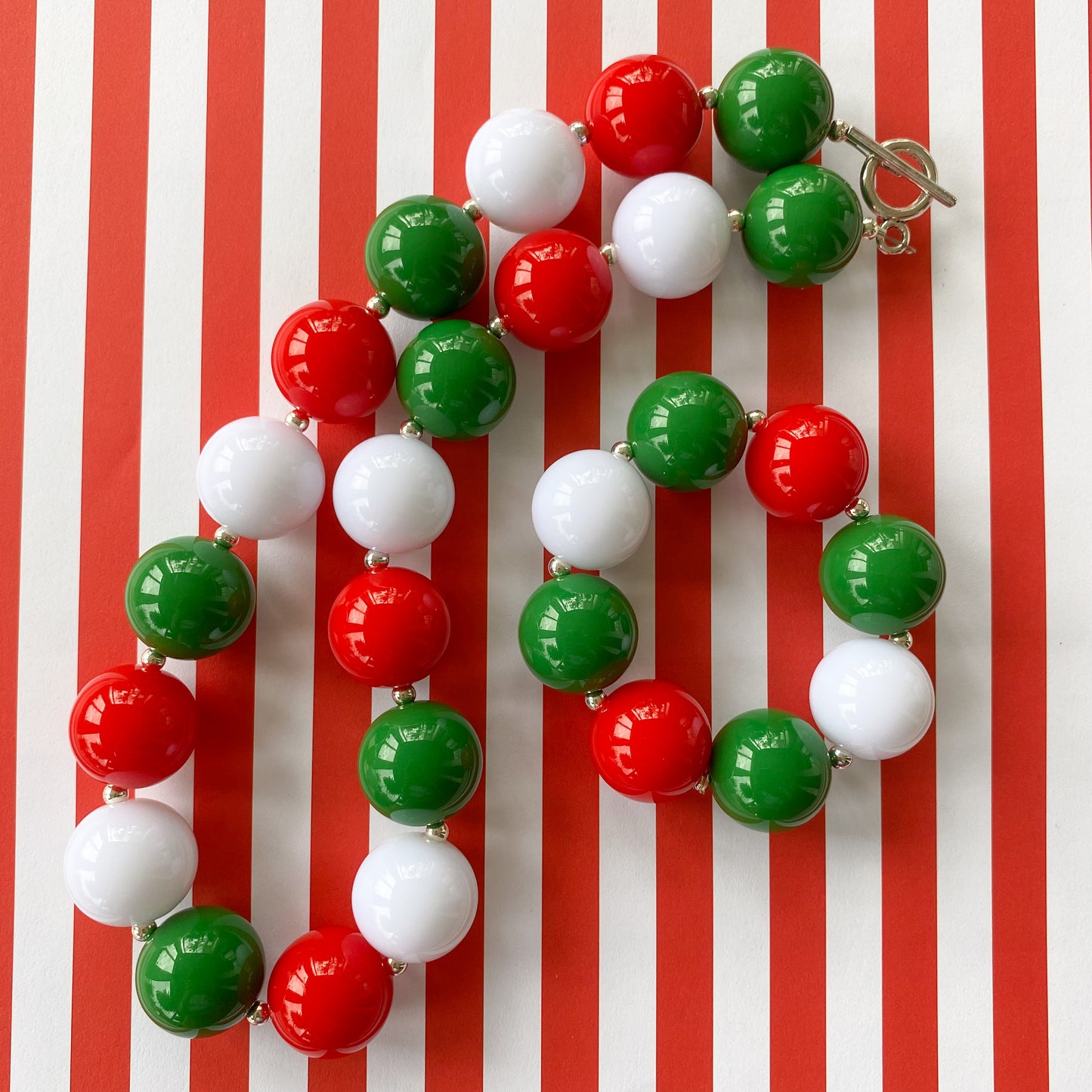 Red Green and White Christmas Bubblegum Necklace and Bracelet