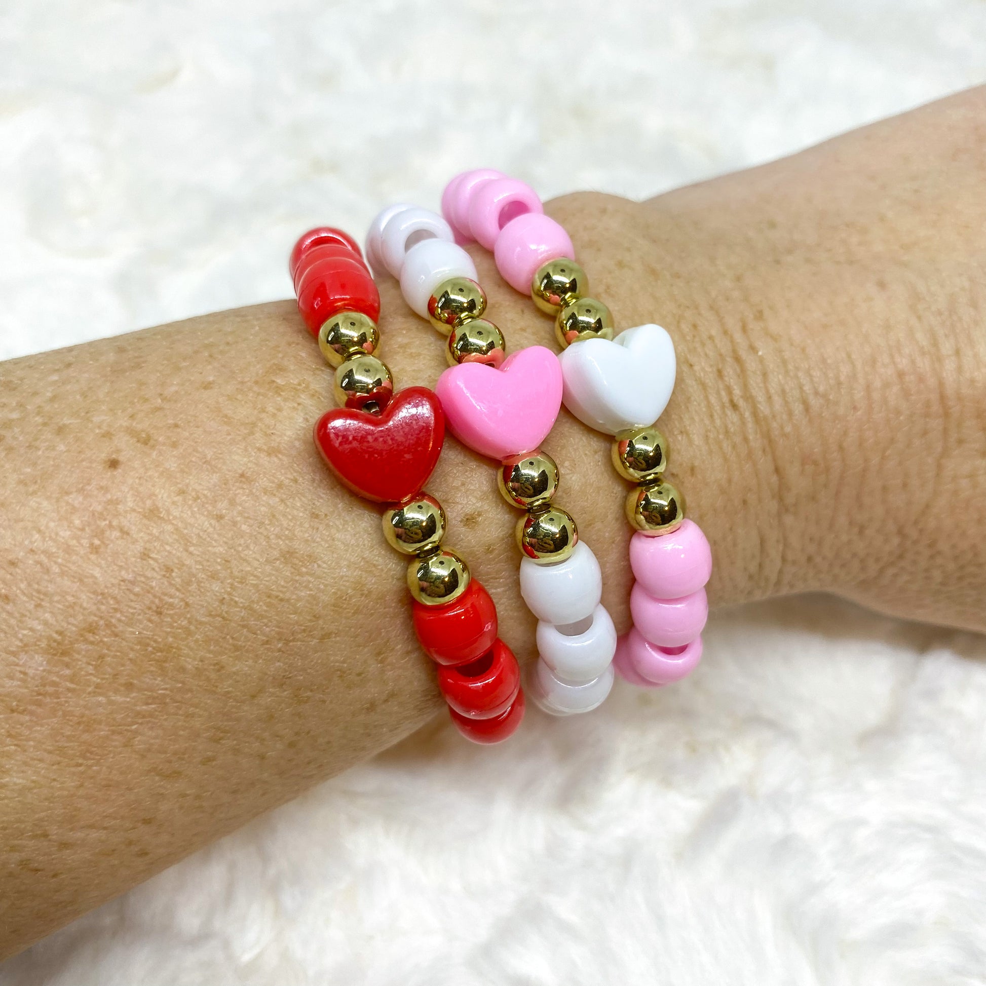 Valentine's Day Pony Bead Assortment, Vday Beads for Bracelet, Valentines  Barrel Bead Set for Jewelry Making 